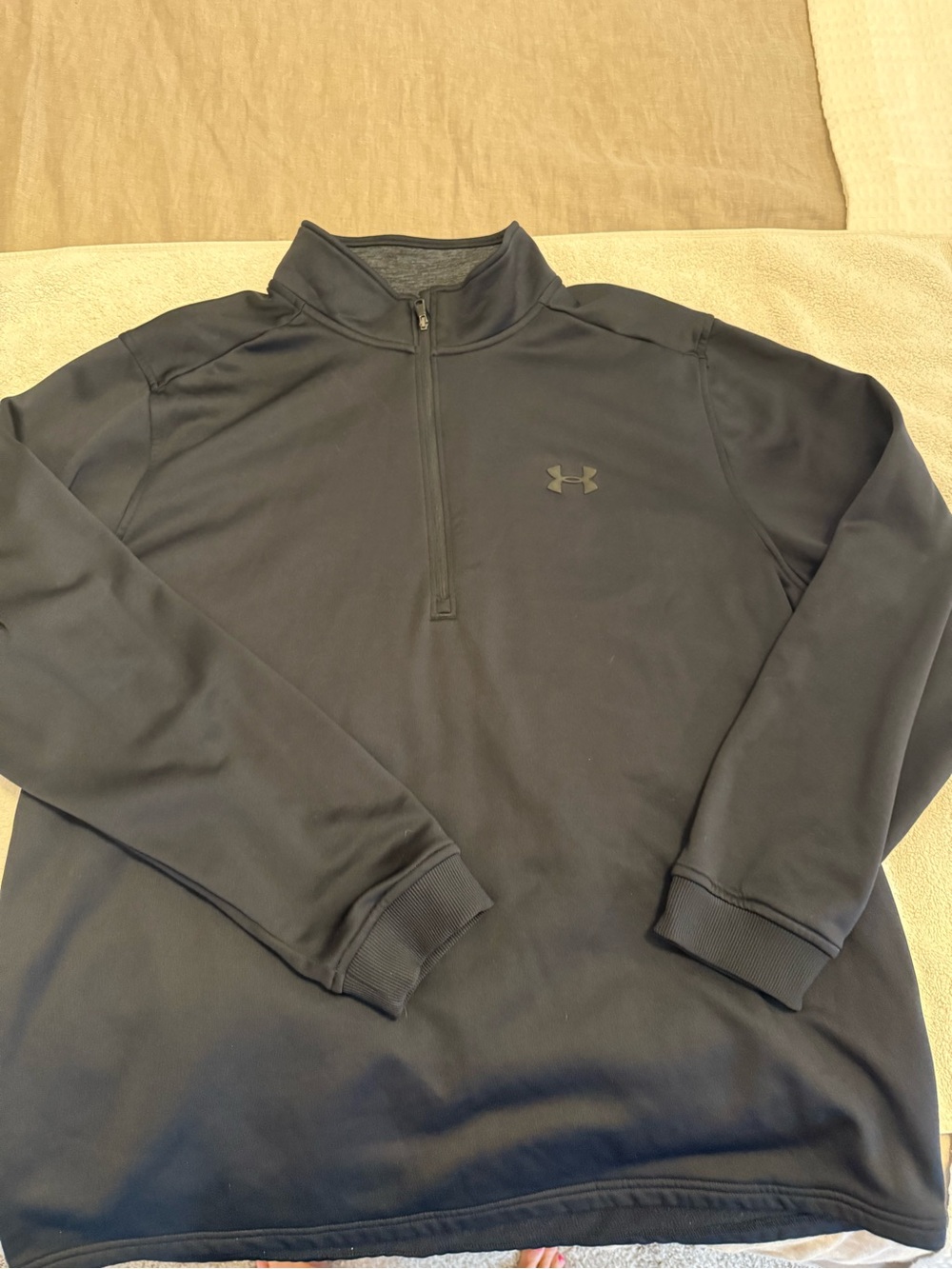 Under Armour Men's Black Half-Zip Performance Pullover